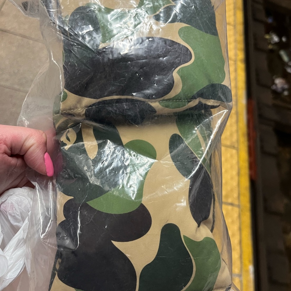 NWT BAPE A Bathing Ape Pocket Down Puffer Scarf Green Camo - Picture 4 of 8